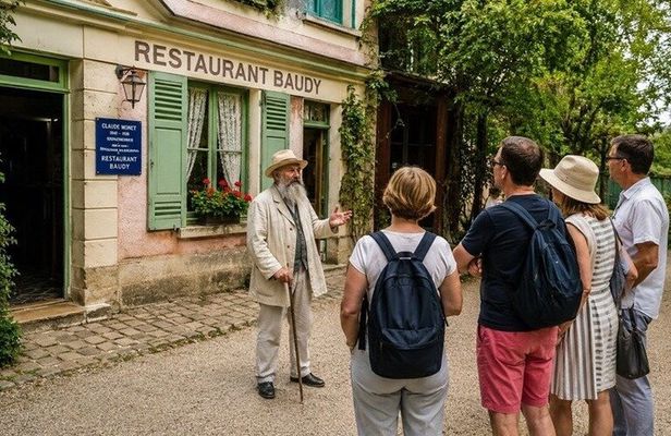 Giverny by Monet A Unique Walking Tour by an Actor Guide
