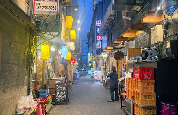 Hiroshima Night Food Tour- Eat like a Local