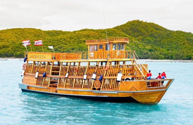 Pig Island Tour by Teak Cruise with Snorkeling From Koh Samui