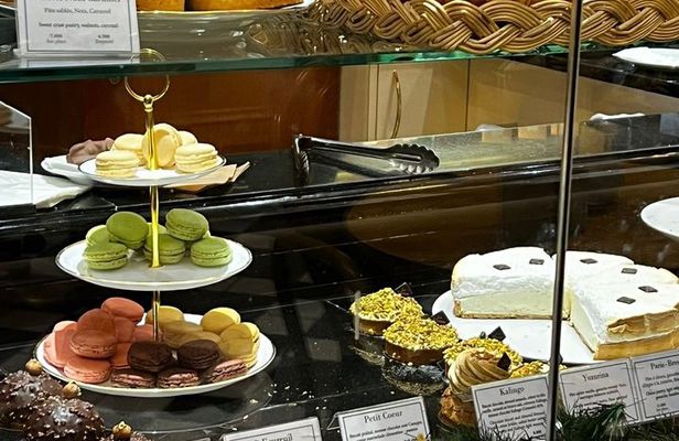 The Hidden Marais Food Walk Artisans Behind the Counter
