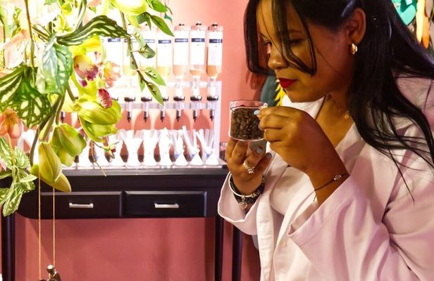 Punta Cana Perfume Bar: Make Your Own Scent with Perfume Experts