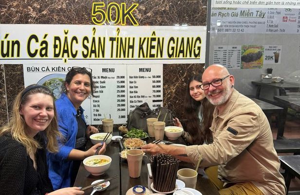 Saigon Motorbike Food Tour with 10 Tasting