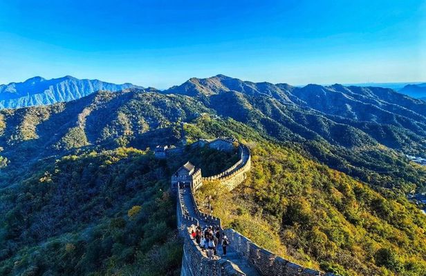 Private Great Wall of China Day Tour at Badaling and Mutianyu