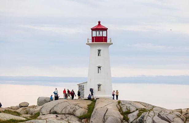 Halifax Sightseeing Tour with Peggy’s Cove & Fisherman’s Cove