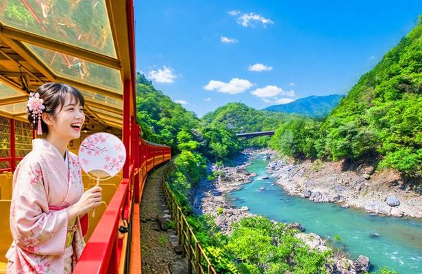 Arashiyama Sagano Romantic Train，Fushimi Inari Taisha & Nara Park