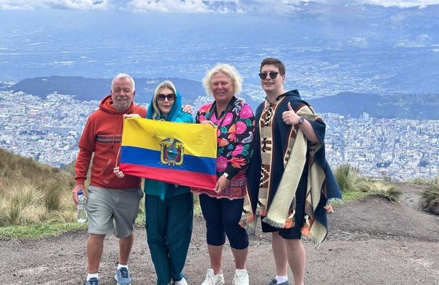 QUITO. Historic Center and Middle of the World. INCLUDED TICKETS
