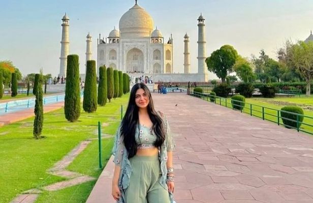 Delhi to Tajmahal All Inclusive Sunrise Tour