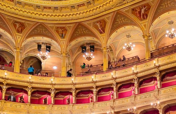 Budapest Opera House Tour with Live Concert