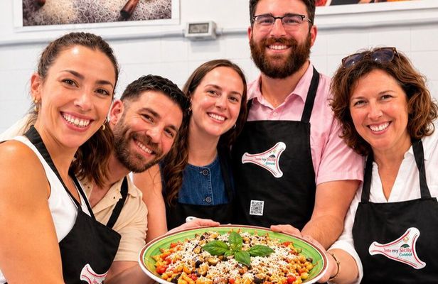 Cooking lesson in Catania with lunch or dinner