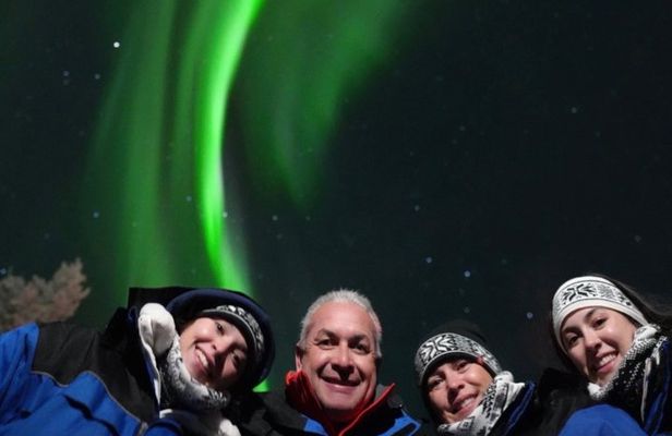 Rovaniemi: Small Group Northern Lights Hunting