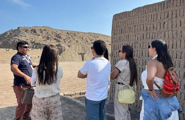 Tour of the City of Lima at Huaca Pucllana and Catacombs