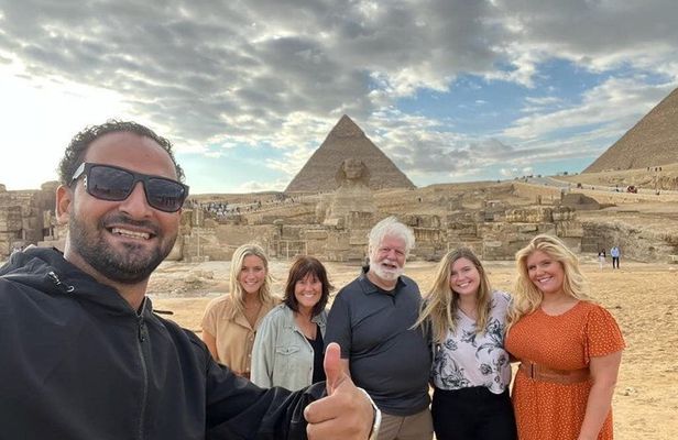 Cairo Layover Tour: Pyramids, Dahshur & Khan el-Khalili