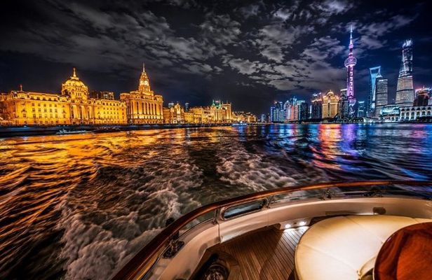Shanghai: Night River Cruise on Huangpu River with Service