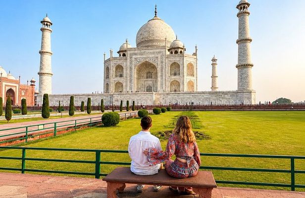 All Inclusive Private Taj Mahal & Agra Tour from Delhi by Car