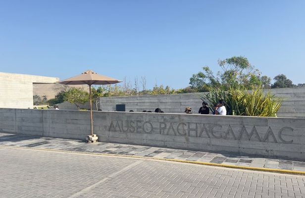 Private Tour from Lima to the Sanctuary of Pachacamac and Museum