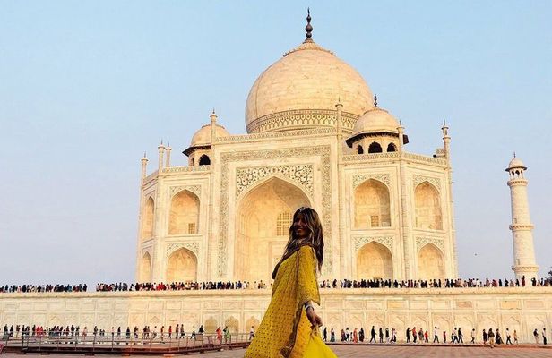 Private Agra Taj Mahal Tour Package From Delhi