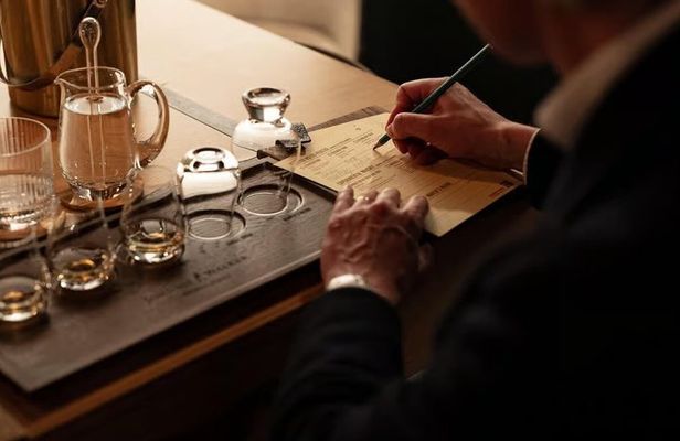 The Johnnie Walker Luxury Cask Draw Experience in Edinburgh