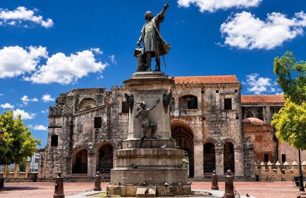 Half Day Excursion Colonial Zone, Faro to Colón, 3 Eyes Park