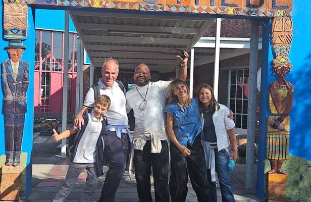 City,Culture &Township:District Six, Bo‑Kaap and Langa in One Day