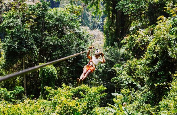 3 hours of Longest & Highest Extreme Zipline in Monteverde