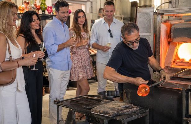 Murano: Private VIP Glass Factory Visit, Prosecco & Live Demo