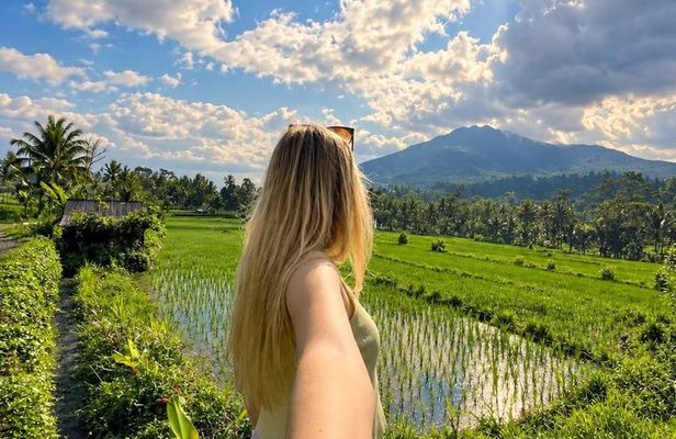 Sidemen Private Tour with Water Rafting and Gembleng Waterfall