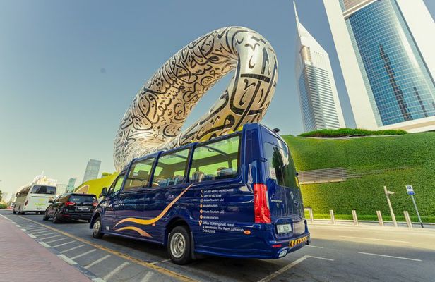 Dubai Panoramic Bus City Tour with Abra Ride & Food Tastings