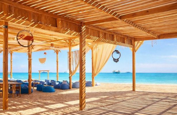 Hurghada 3-in-1 Sea Trip Dolphin, Island, 2Snorkel & Lunch&Drinks