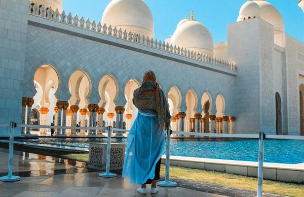 Abu Dhabi Half Day City Tour with Grand Mosque Express Entry