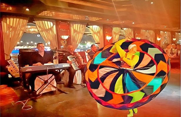 VIP Nile dinner cruise and belly dancer show