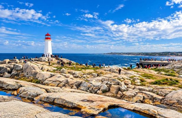 Peggy's Cove Scenic tour With All Halifax Highlights