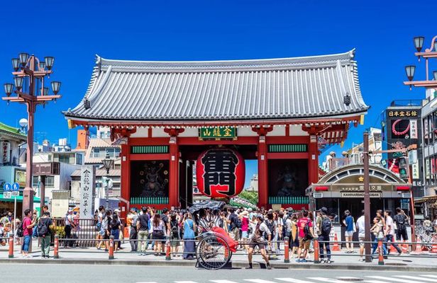 Tokyo Private Tour by Car with English-Speaking Driver