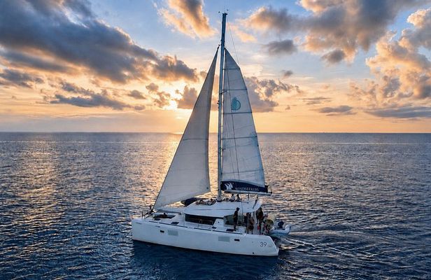 Private Luxury Sunset Sail 39Ft Catamaran in Cozumel – 3 Hours