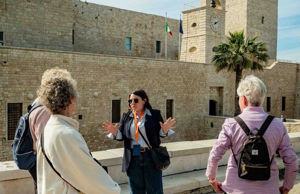 Private walking tour in Trani
