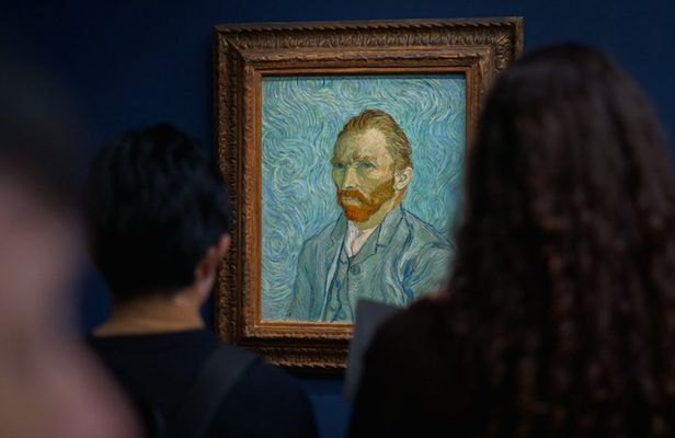 Musée d'Orsay Guided Tour with Expert Guide and Ticket Included