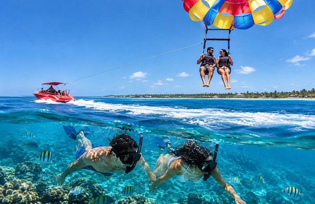 Punta Cana Parasailing Romantic Flight – Love Experience