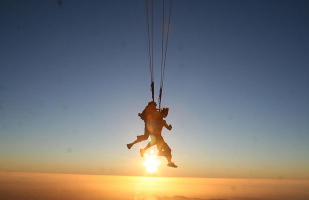 Tandem skydive in Namib Desert