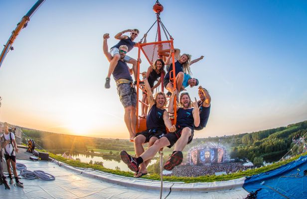 Bungy jump in Scheveningen