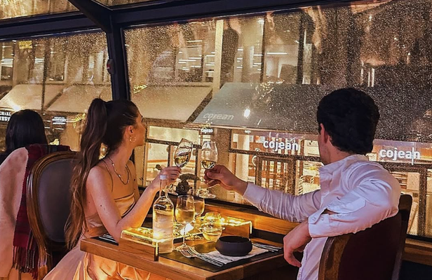 Gourmet Dinner on a Glass-Roof Bus NYC