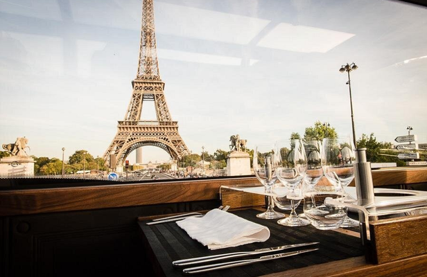Paris Bustronome Gourmet Sightseeing Lunch on a Panoramic Bus